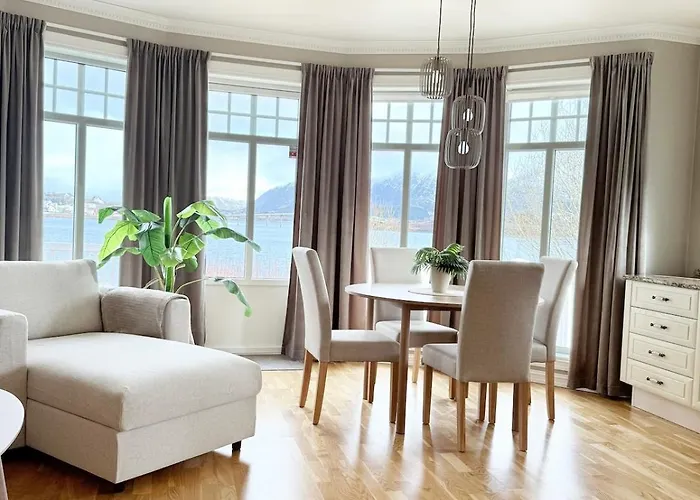 With Sea View * ستوكماركنيس
